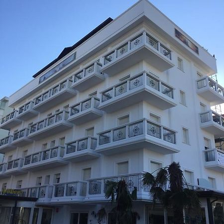 Hotel Residence Veliero Riccione Exterior photo